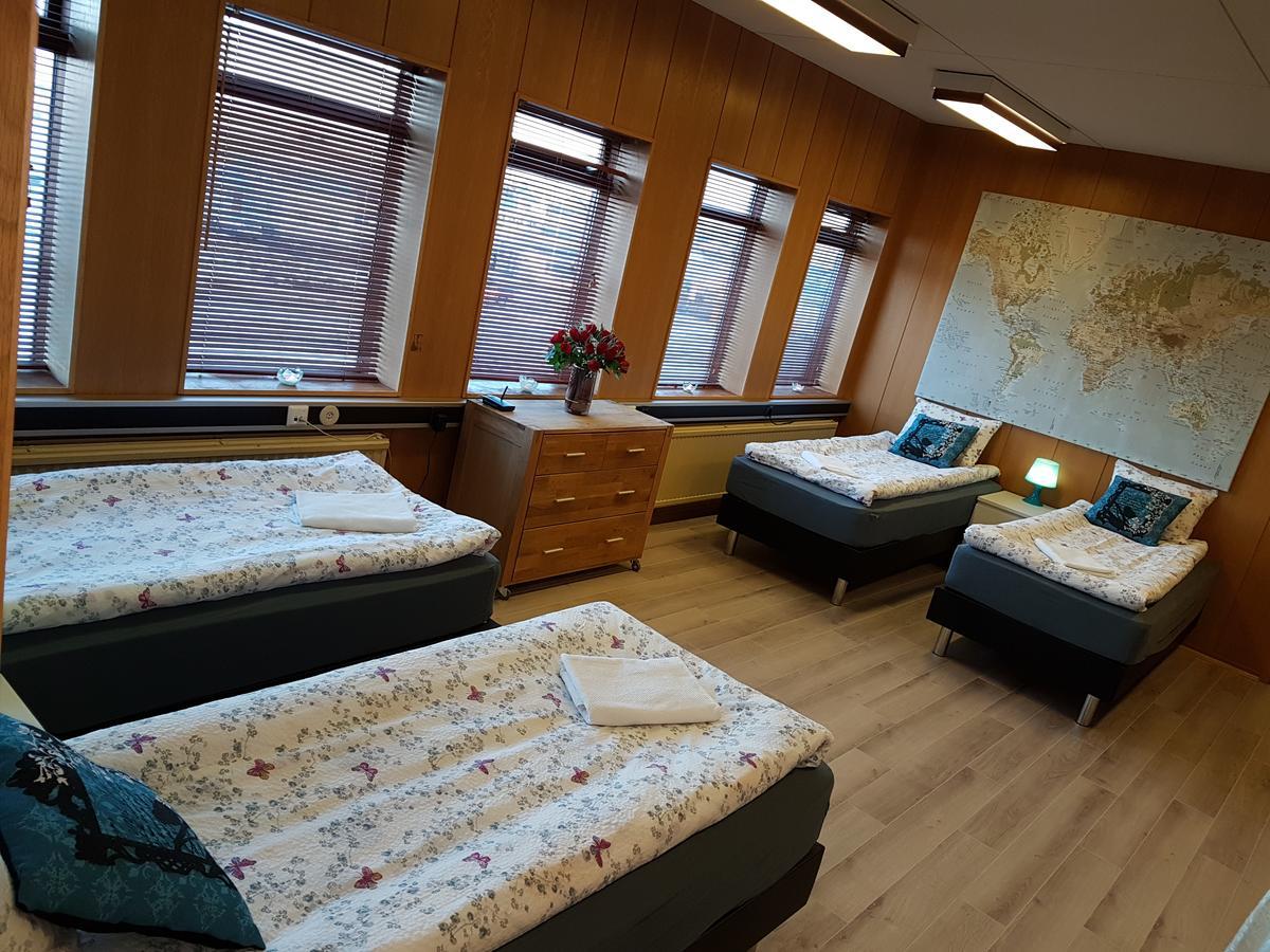 Art Hostel And Apartments Stokkseyri Екстер'єр фото